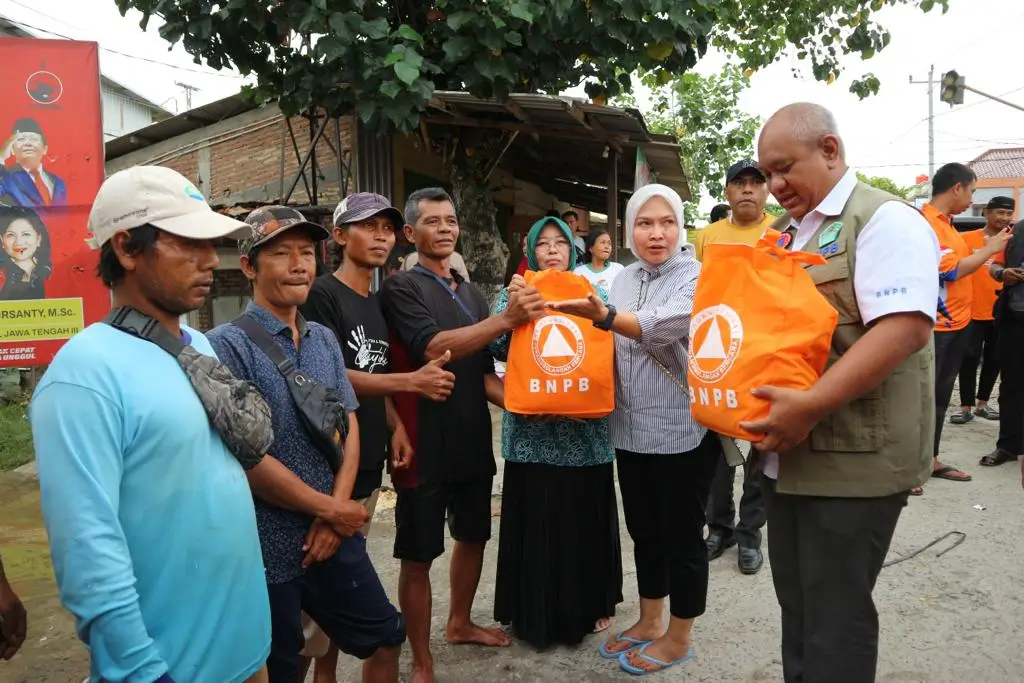 BNPB Serahkan Dukungan DSP Senilai 250 Juta Guna Penanganan Banjir di Grobogan